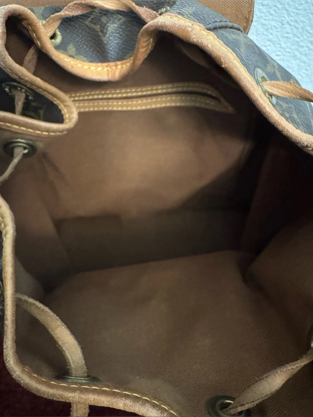 Pre Loved LOUIS VUITTON MONTSOURIS MM BACKPACK BAG
